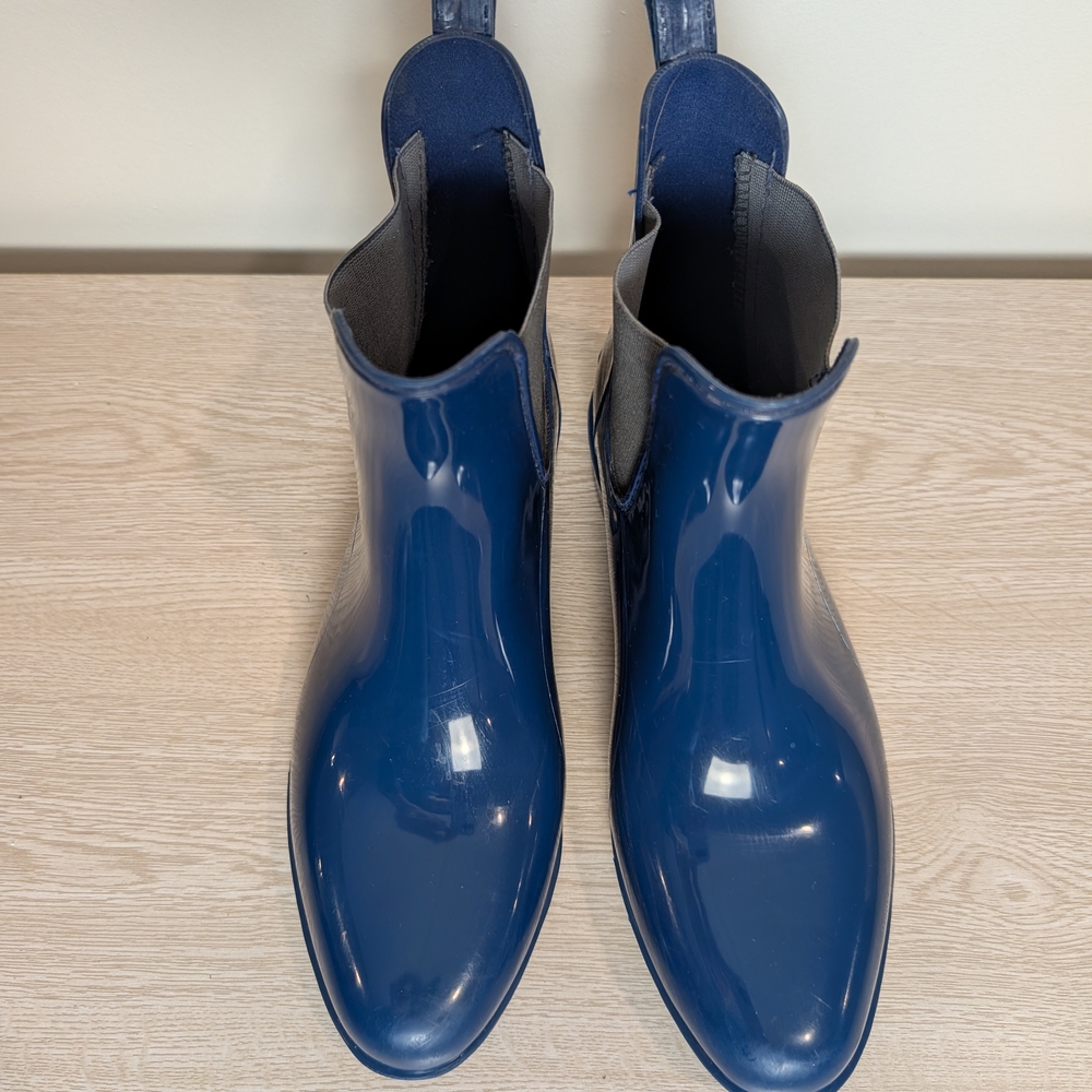 Ralph Lauren Glossy Navy Chelsea Boots